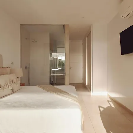 Elements By Alondra Villa *