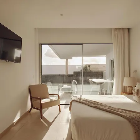 Elements By Alondra Villa *